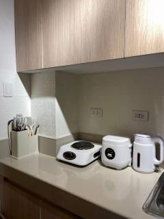 Jean's Place Tower 7 Trees Residences Fairview Newly Renovated - 4
