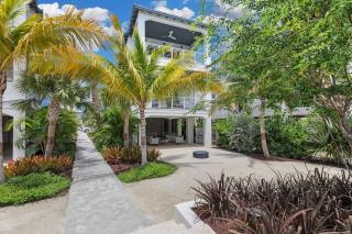 New Luxury Home in Private Community - with Pool, Beach & Pickleball Court - 5