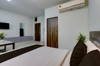 Hotel O Dadri Main Road Greater Noida - 6