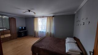 Квартира навпроти басейну - 7