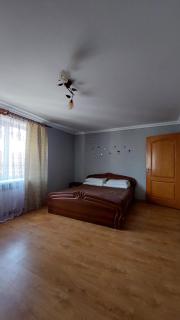 Квартира навпроти басейну - 6