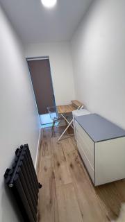 Chic 1BHK in West London - 3