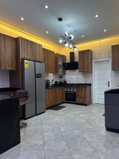 Cozy 4 bedroom at community 18 near spintex - 4