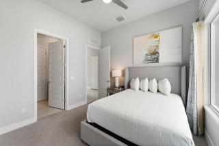 Elegant Condo Near Disney With Resort & Waterpark Access - B50-211 - 1