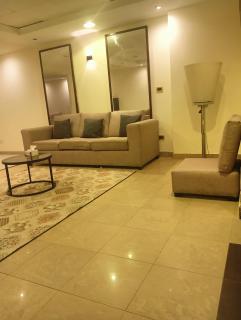 شقه فندقيه بأرقى مناطق المهندسين - 8