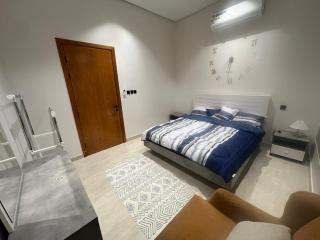 Modern apartment with elegant design - 8