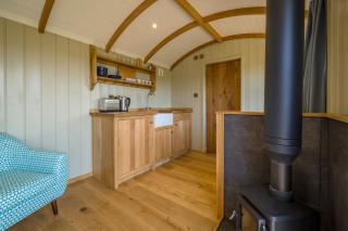 Little Park Farm Queen Anne Farmhouse & Apartments - 3