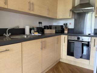 2BR Spacious Flat Gated Parking Contractors - 2