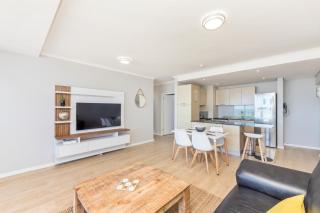 Horizon Bay 303-Oceanfront Apt on Kite Beach with Balcony & Pool - 9