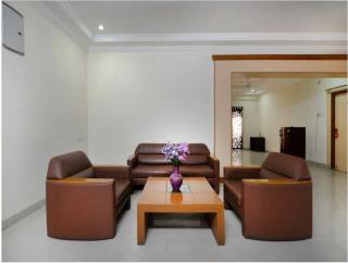 Townhouse Rajahmundry City Centre Formerly Svas Inn - 6