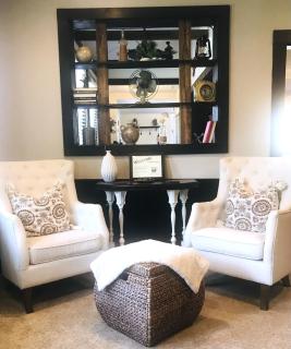 Luxurious 1875 centrally located Canton Akron home, expansive primary & sunset view - 6