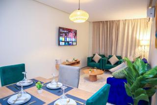 R107- Incredible 1BR Apartment with King size bed and Green Balcony - 5