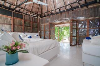 Isla Mulata, Islas del Rosario - Isla Grande - 1