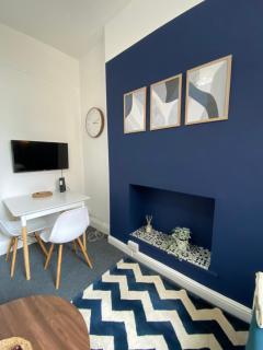 1 bed central Cardiff Apartment - 5
