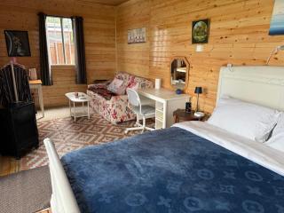 Valley view cabin in the woods on a farm - 2