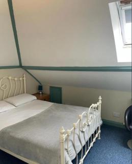 En-suite Double Room - 8
