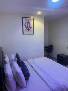 Cbox Lodge & Lounge - 9