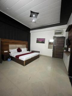 Hotel P S Villa & Banquet - 2