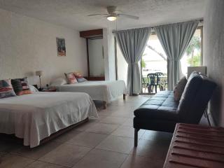 Beach Front Flat!!! - 3