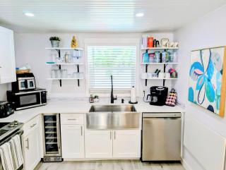 Breezy Harbor AMI pool retreat near the Beach - 1