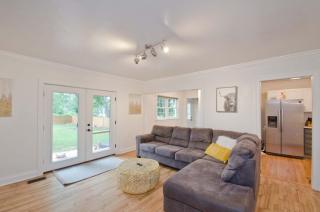 Medical District 3bd 3bth Bungalow - 2