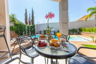 Exuberante Casa c/ Piscina e Suíte Master c/ Hidro - 3