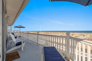 Ultimate 3 Bedroom Lavallette Beachfront Rental - 0