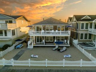 Ultimate 3 Bedroom Lavallette Beachfront Rental - 9