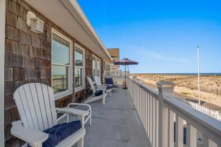 Ultimate 3 Bedroom Lavallette Beachfront Rental - 8