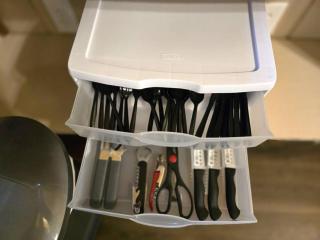 Tiny Home Creekside Nature Escape, Hot Shower, WIFI, Peaceful - 2