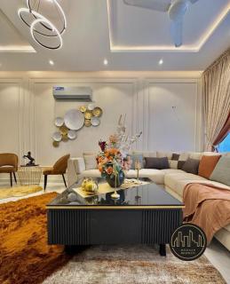 Luxury Stay DHA Phase 6 Near Dolmen Mall - 4