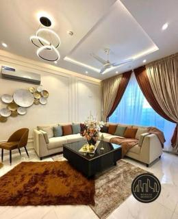 Luxury Stay DHA Phase 6 Near Dolmen Mall - 3