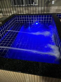 Casa com piscina e garagem - 2