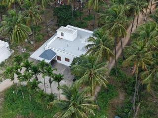 Spacious 2BHK Homestay in Isha Yoga Mainroad by Shivalaya - 9