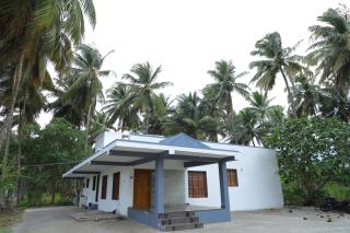 Spacious 2BHK Homestay in Isha Yoga Mainroad by Shivalaya - 7