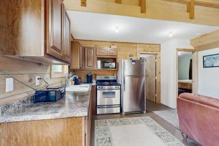 Brook Haven Cabin - 2