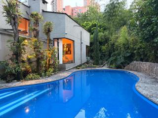 MANSION BR VILLA Piscina, Jacuzzi, 6 min de Provenza - 3