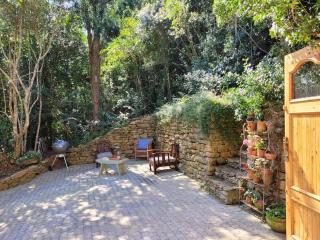 Stone Cottage With Sea Views - 7