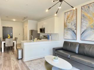 Modern 1-Bedroom Condo in Downtown Atlanta 525Pkwy517 - 0