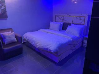 DEVHAK Hotel and Suites - 4