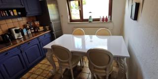 Komplette 95qm Wohnung in Kassel mit 4 Schlafzimmern, eigener Küche, Bad, WC, Wohnzimmer und Garten, inkl Gratis Frühstück, Parkplätze und WiFi, Top Lage, so Privat wie zu Hause - 9