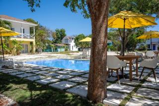 Laughing Bird Studio #7 - Brand New Stylish Apartment, Pool, Bea condo - 1