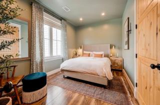 Stylish Seattle farmhouse plus Bonus suite and amazing views - 1