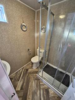 Chalet 81 South Shore Bridlington 2x Bedroom Detached Chalet Sleeps 4 - 5