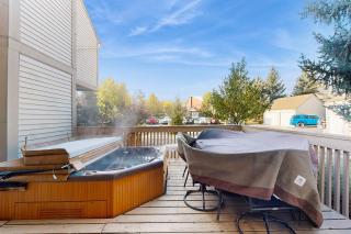 Racquet Club #103 - 4