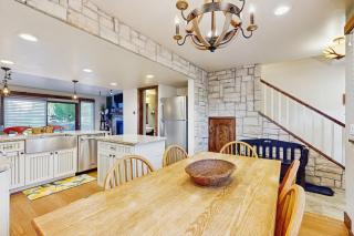 Racquet Club #103 - 2