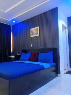 Prominent Hotel and suites - 6