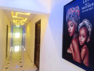 Prominent Hotel and suites - 3