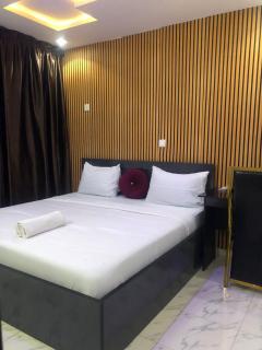 Prominent Hotel and suites - 1