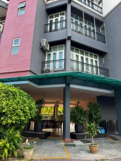 Roamia Retreat - Noir Stay - 3
